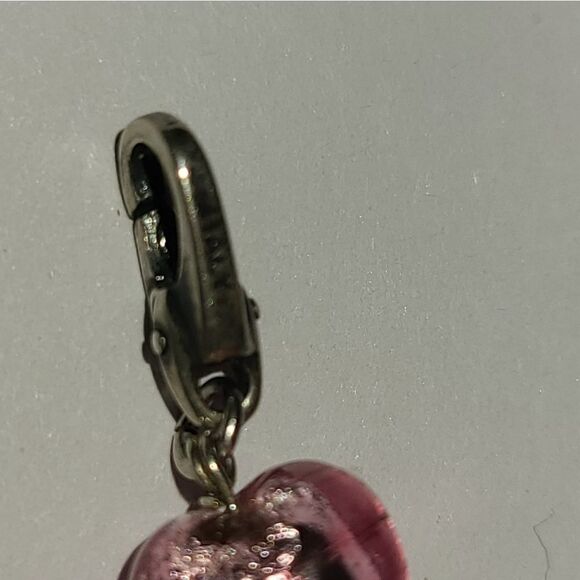 Kay’s Charmed Moments Set of Murano glass heart charms. - Picture 2 of 3